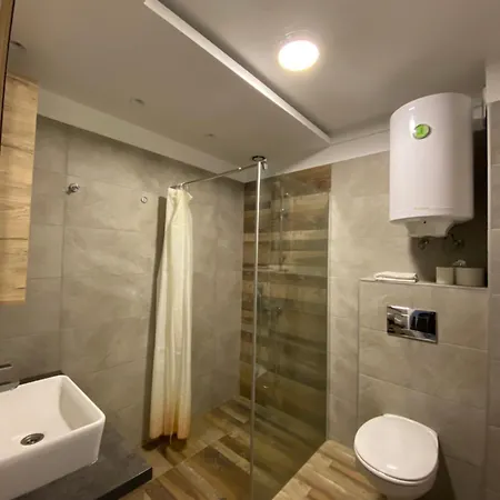 Milmari Premier 28 *